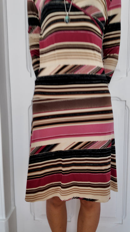 Adorable midi 90s style striped dress size M