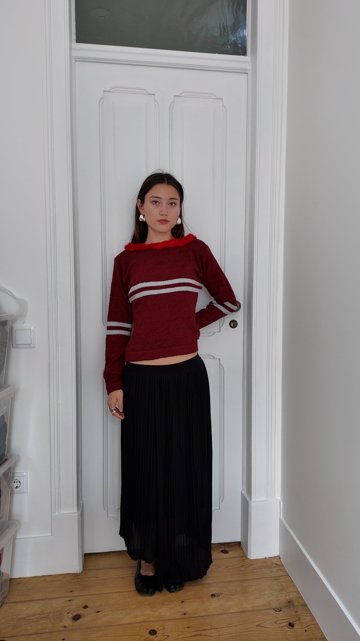 Adorable vintage red long sleeve top size S