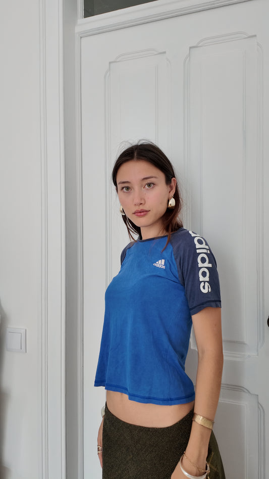 Vintage adidas tshirt size S