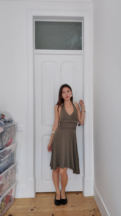 Adorable halter caqui dress size S