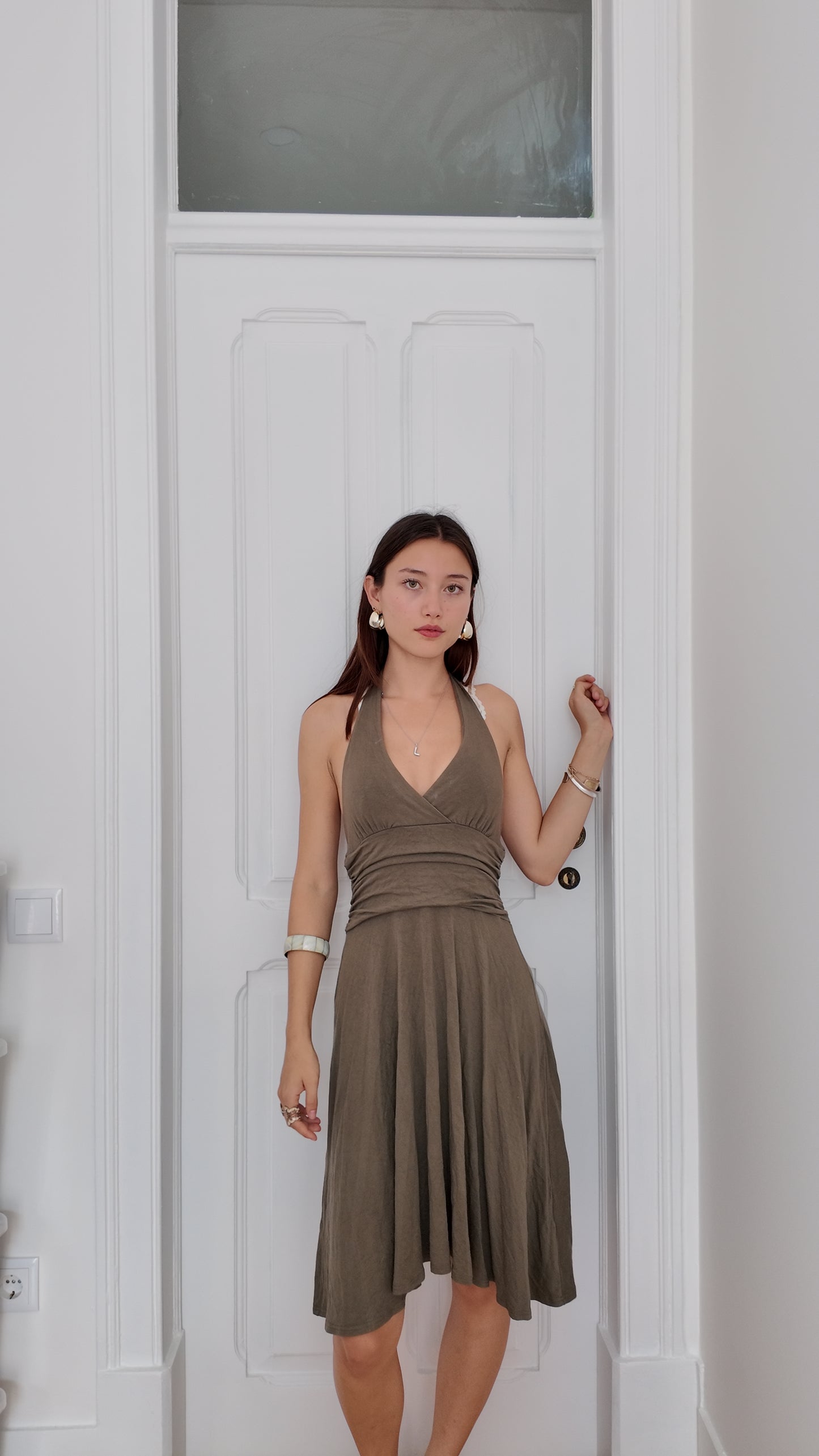 Adorable halter caqui dress size S