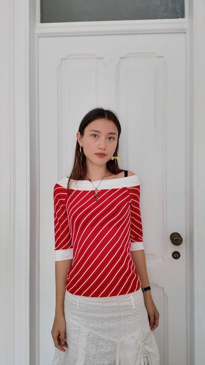 Adorable red mid sleeve top size S/M