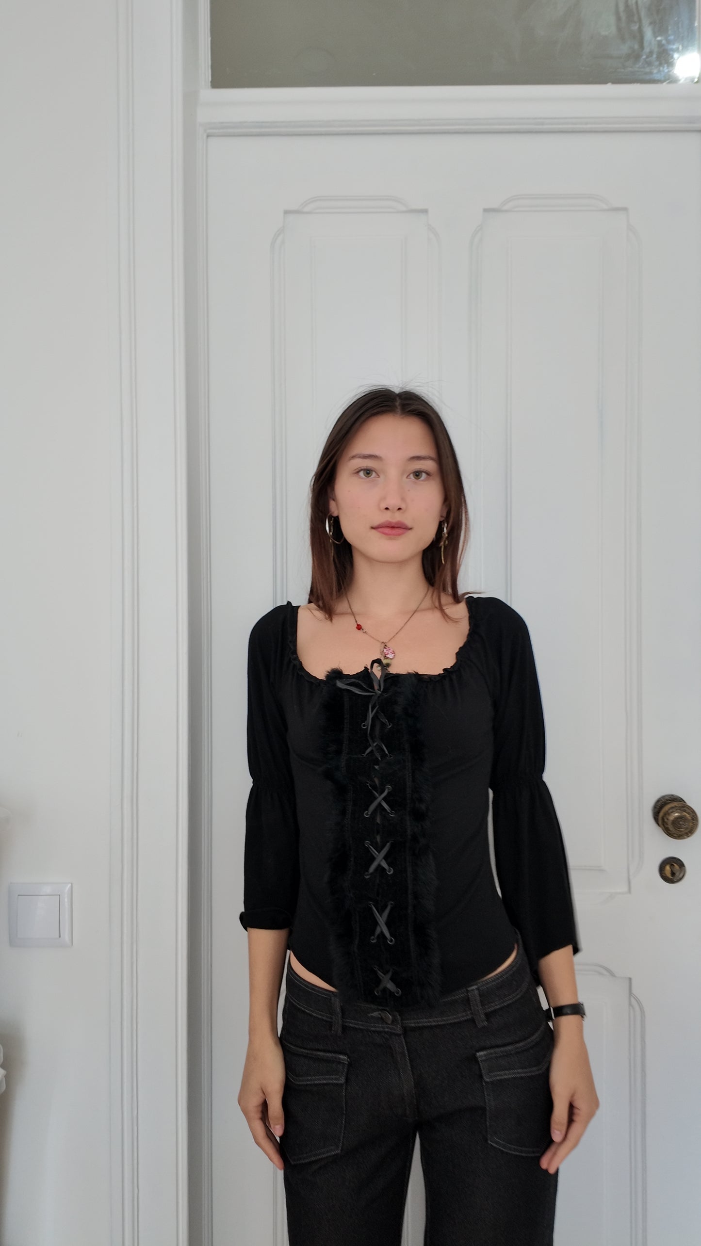 Iconic vintage long sleeve top with lace detail size M