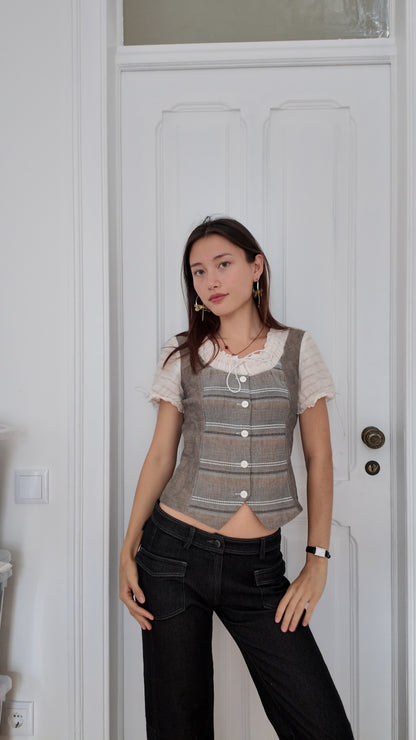 Adorable coquette tshirt size M