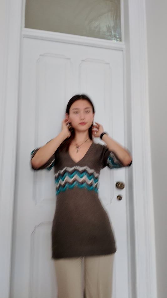 Iconic vintage long top with blue and white details size S