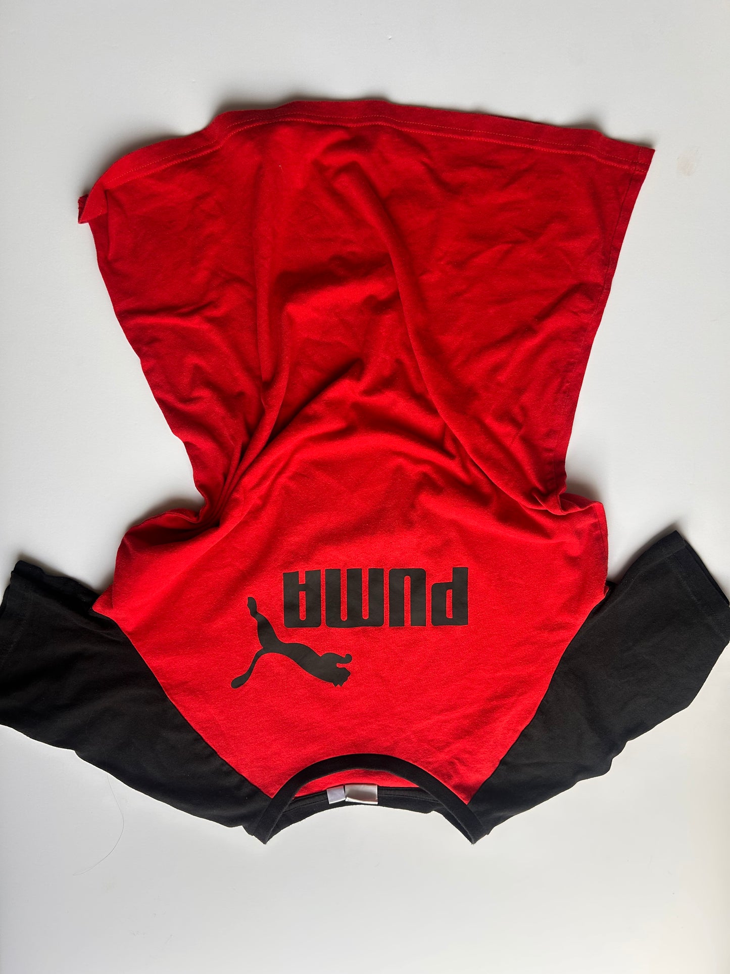 Adorable vintage puma tshirt size XL