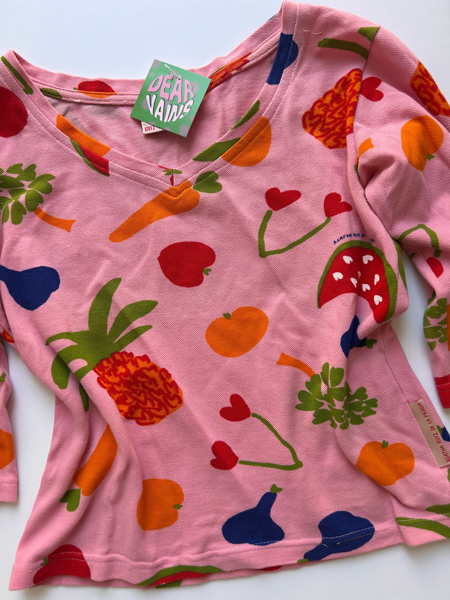 Fruit detail mid length sleeve top S