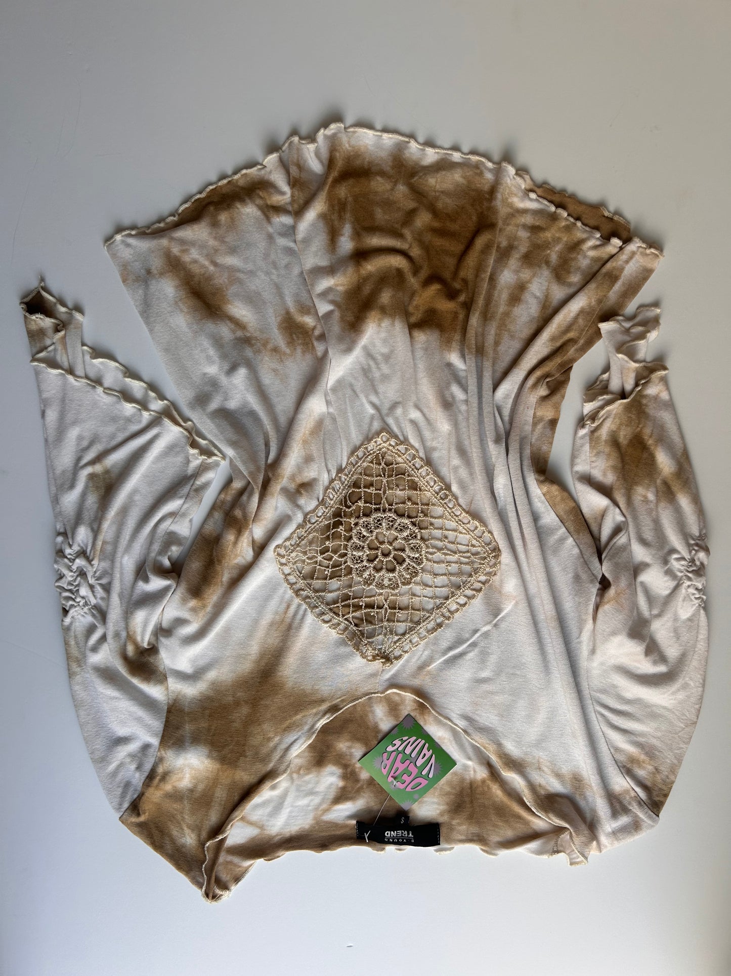 Adorable vintage tie dye top size M