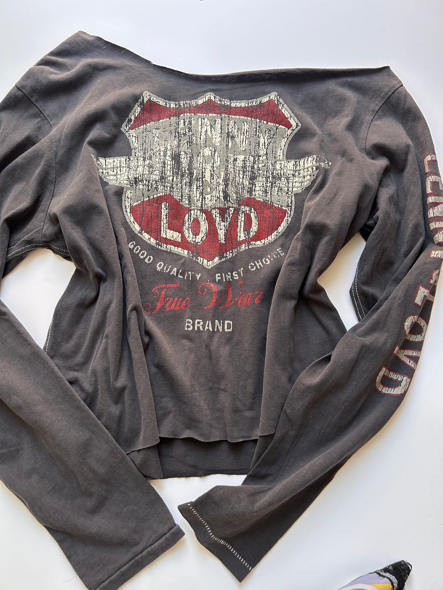 Adorable vintage long sleeve top reworked to be off the shoulder size L